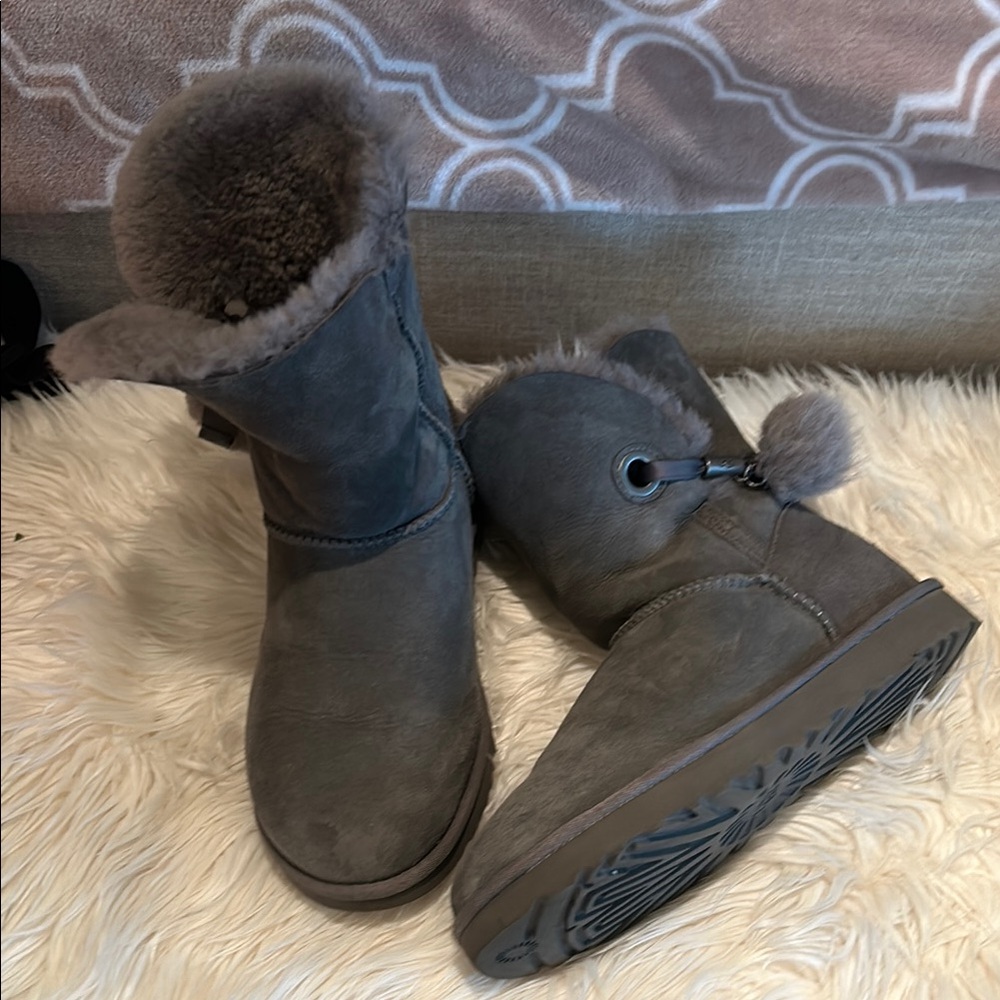 Women's Gray Shearling Boots
